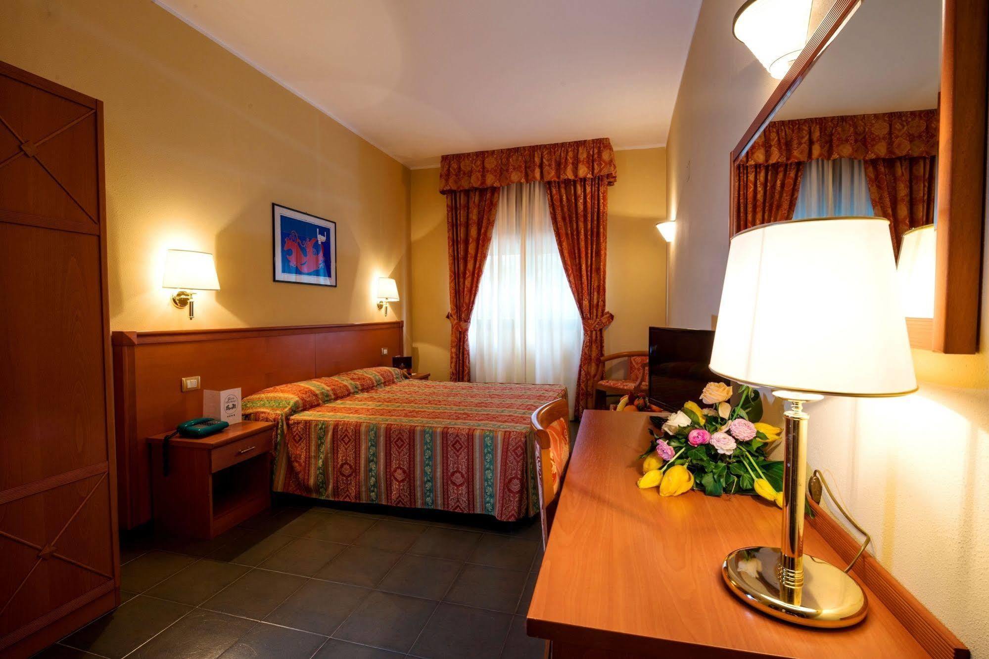 Th Cinisi - Florio Park Hotel Extérieur photo